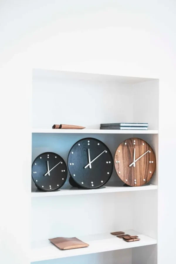 Architectmade FJ Clock 25 cm, svart