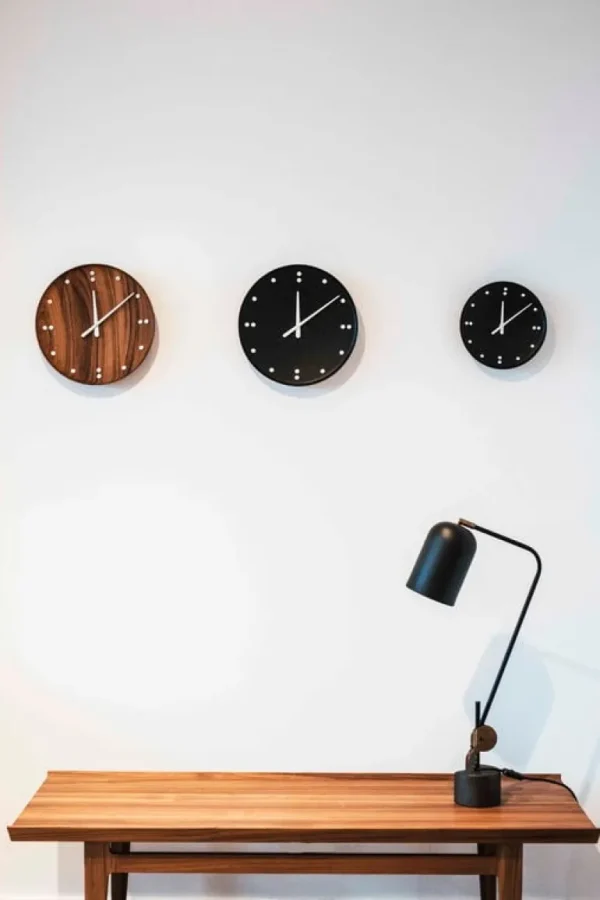 Architectmade FJ Clock 35 cm, svart