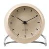 Arne Jacobsen AJ City Hall bordsklocka med larm, sandy beige