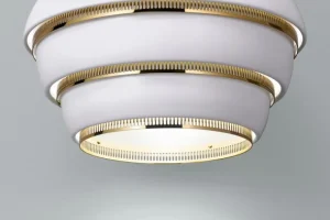 Artek Aalto pendellampa A331 ”Beehive”, vit - mässing