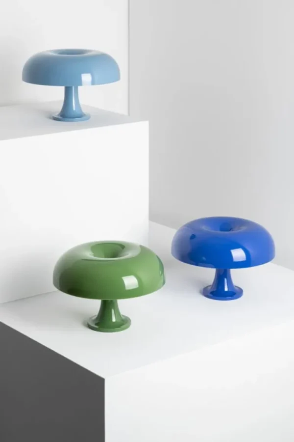 Artemide Nessino bordslampa, Klein blue, specialutgåva