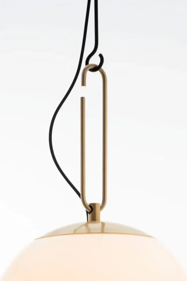 Artemide nh 35 pendellampa, mässing