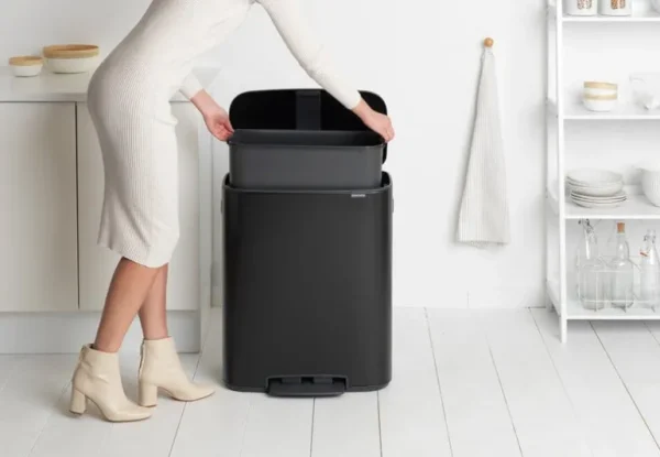 Brabantia Bo Pedal Bin soptunna med pedal, 60 l, mattsvart