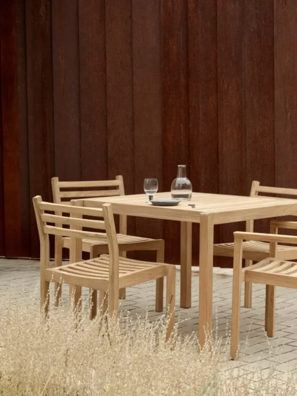 Carl Hansen & Su00f8n Carl Hansen & Søn AH902 Outdoor matbord, 100 x 98,5 cm, teak