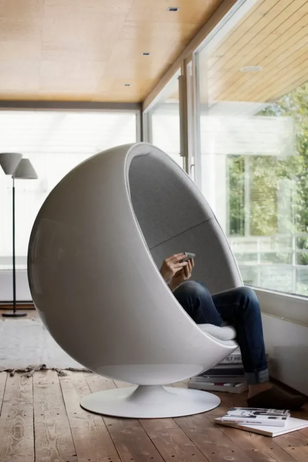 Eero Aarnio Originals Ball Chair, vit