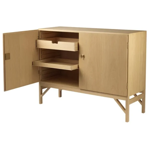 FDB Møbler A232 sideboard, lackad ek