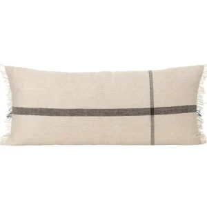 ferm LIVING Calm kudde, 40 x 90 cm, camel - svart