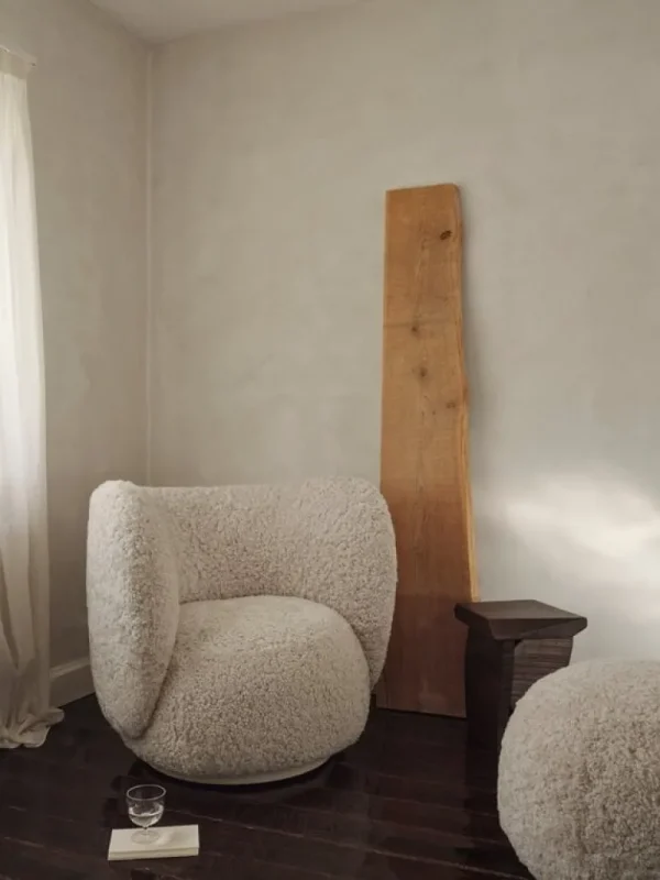 ferm LIVING Rico fåtölj, Sheepskin Moonlight