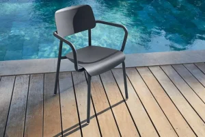 Fermob Studie fåtölj, lakrits