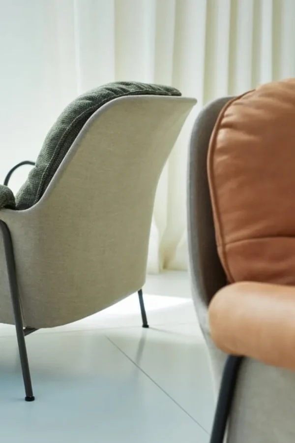 Fogia Lyra fåtölj, svart stål - brun Kvadrat Safire 0001