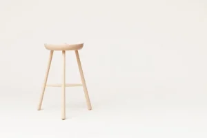 Form & Refine Shoemaker Chair No. 68 barstol, bok