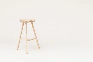 Form & Refine Shoemaker Chair No. 68 barstol, bok