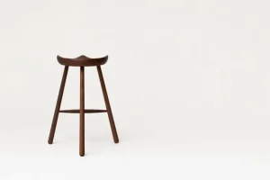 Form & Refine Shoemaker Chair No. 68 barstol, rökt ek