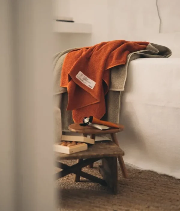 Frama Heavy Towel badhandduk, bränd orange