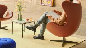 Fritz Hansen CM puff, liten, ultramarin