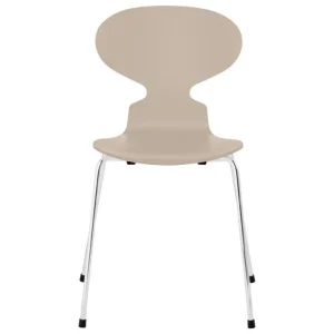 Fritz Hansen Myrstol 3101, ljusbeige ask - krom