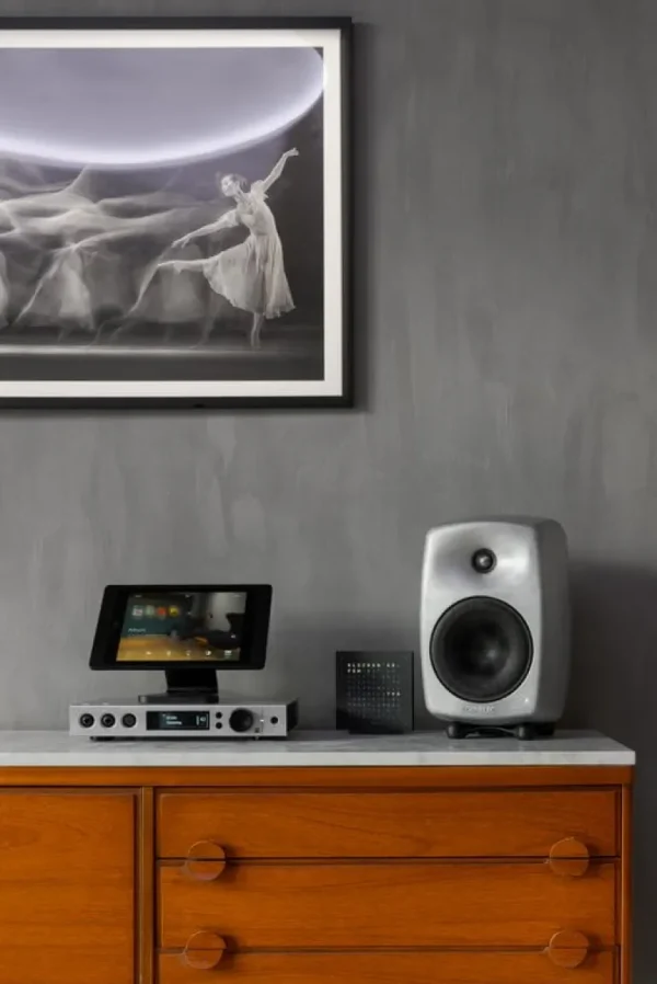 Genelec G Three (B) aktiv högtalare, RAW