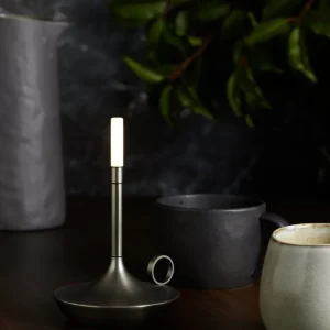 Graypants Wick S bordslampa, batteridriven, grafit