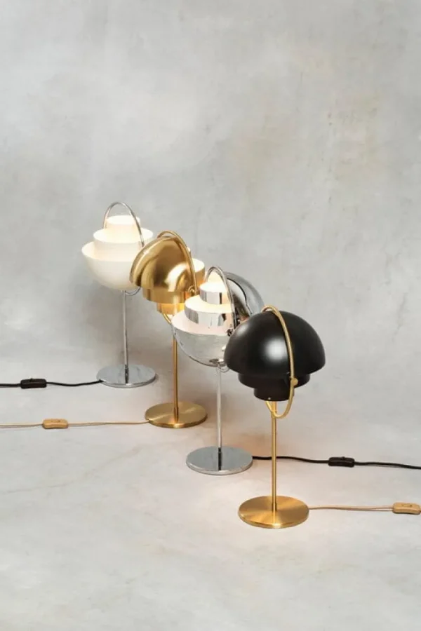 GUBI Multi-Lite bordslampa, mässing - glänsande mässing