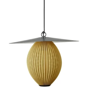 GUBI Satellite Outdoor pendellampa, 22 cm, svart - mustard gold