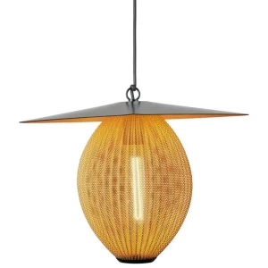 GUBI Satellite Outdoor pendellampa, 27 cm, svart - mustard gold