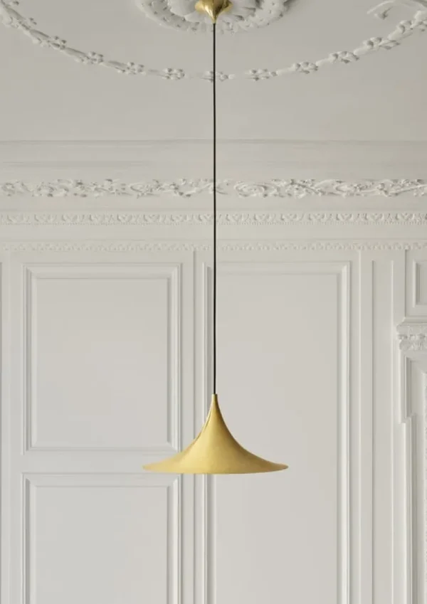 GUBI Semi pendellampa 47 cm, mässing