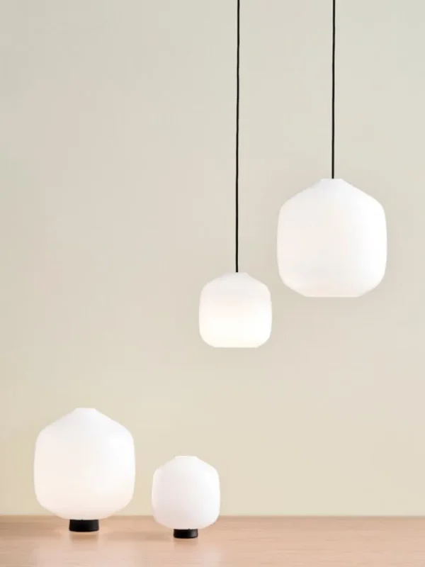 HAY Buoy 200 bordslampa, mjuk svart sladd