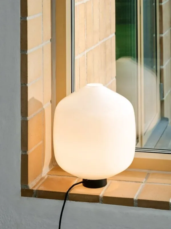 HAY Buoy 200 bordslampa, mjuk svart sladd