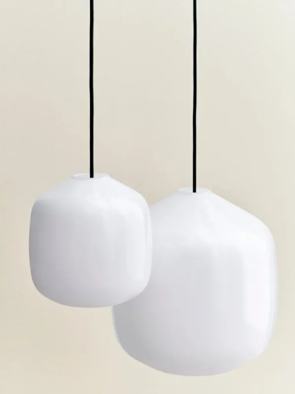 HAY Buoy 300 pendellampa, mjuk svart sladd