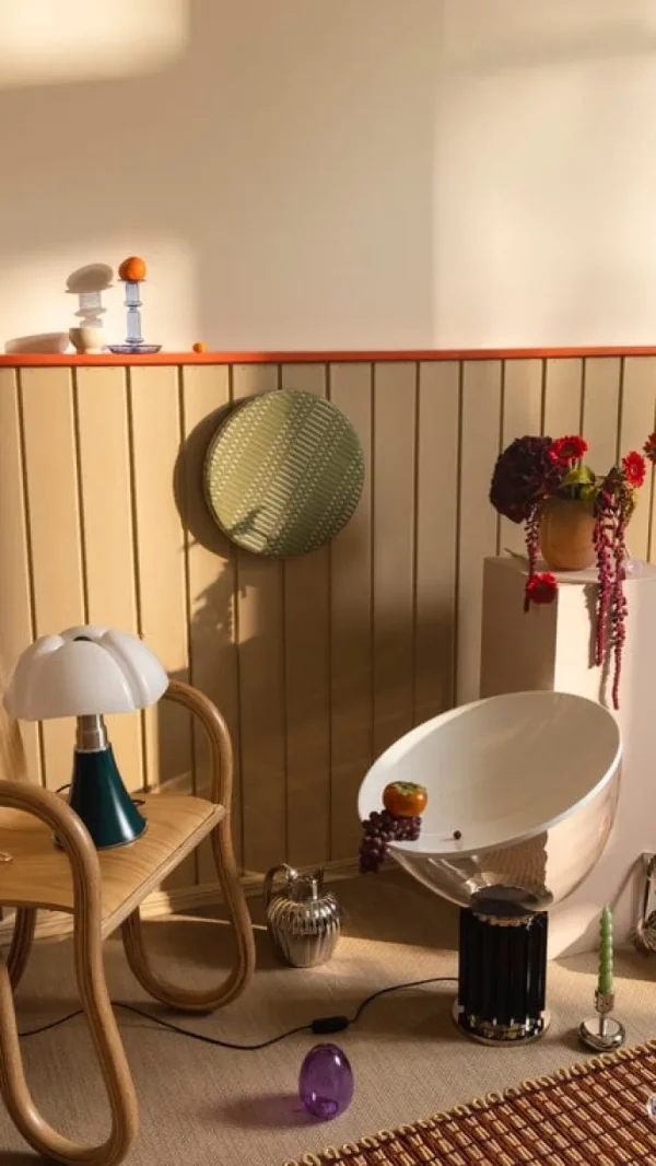 HAY Flare medium ljusstake, ljusblå med röd kant