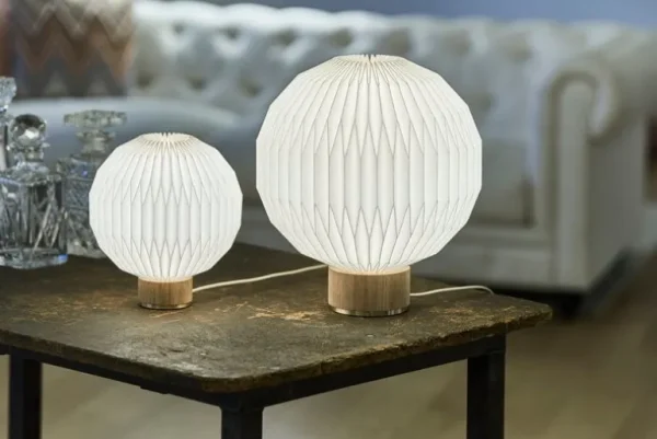 Le Klint 375M bordslampa