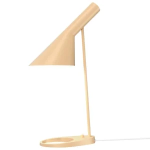 Louis Poulsen AJ bordslampa, varm sand