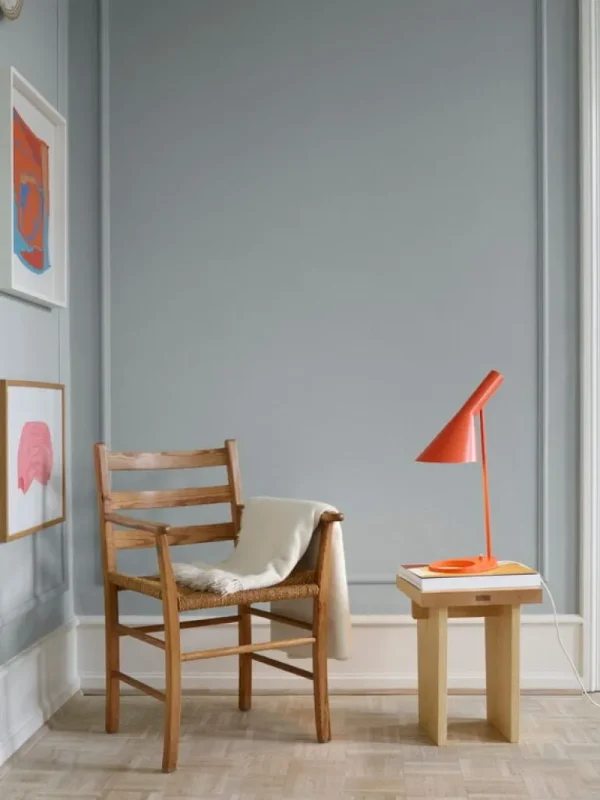 Louis Poulsen AJ bordslampa, electric orange