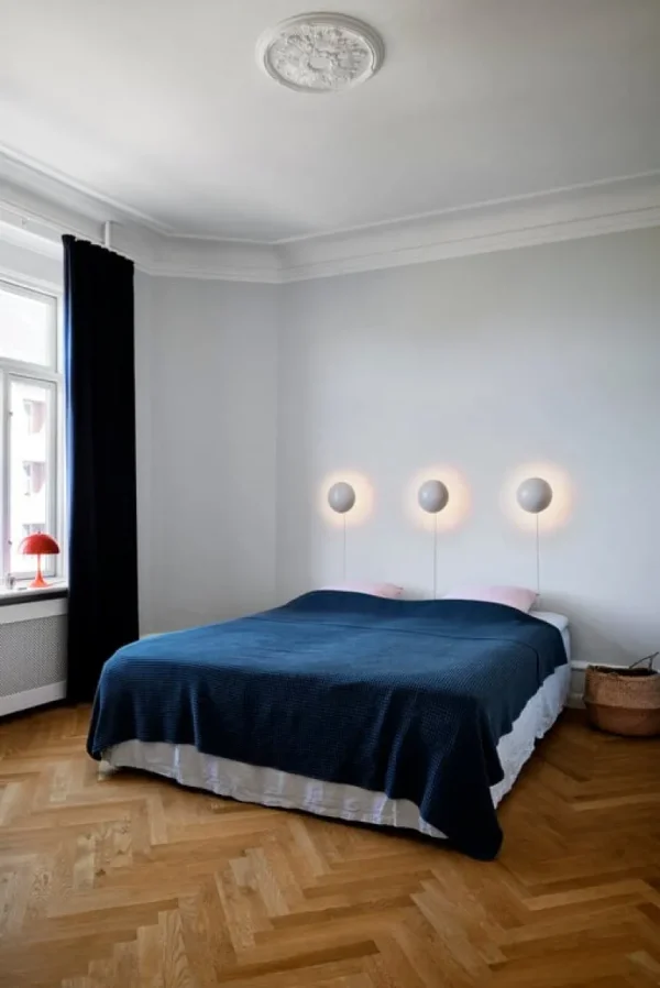 Louis Poulsen Panthella 250 bordslampa, korall