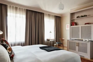 Louis Poulsen VL45 Radiohus 250 pendellampa