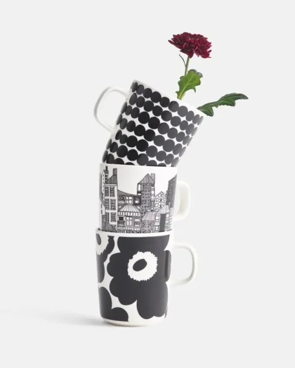 Marimekko Oiva - Räsymatto mugg 2,5 dl, svart - vit