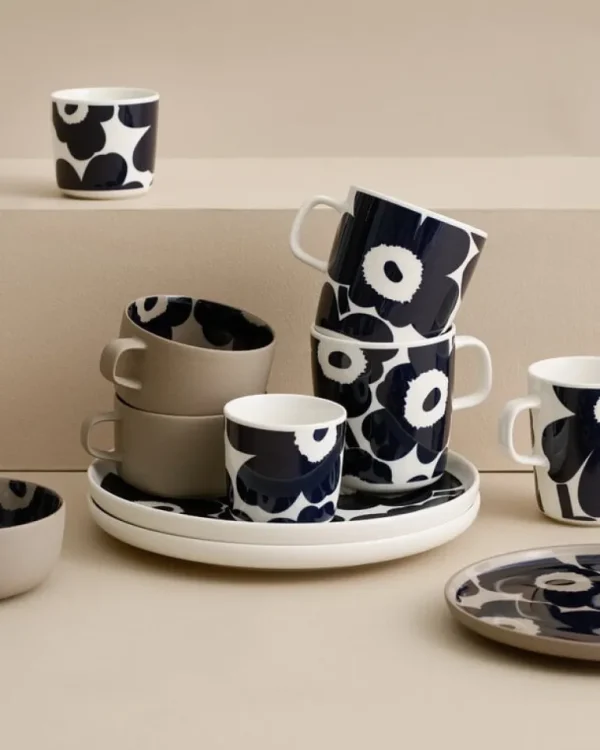 Marimekko Oiva - Unikko mugg- och tallriksset, vit - svart
