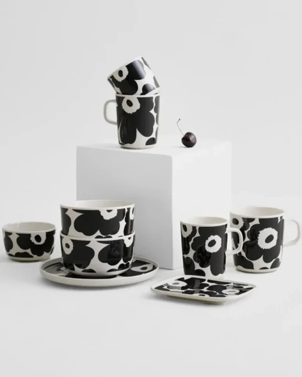 Marimekko Oiva - Unikko mugg, 4 dl, vit - svart