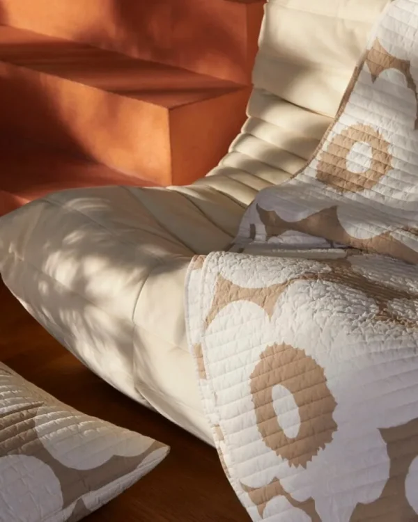 Marimekko Unikko dubbelsängstäcke, 260 x 260 cm, beige - naturvit