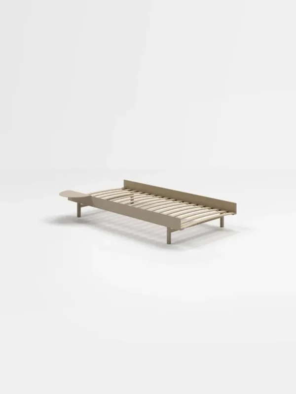Moebe Nattduksbord, sand