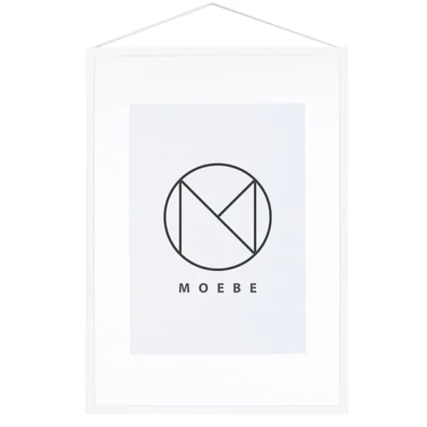 Moebe Ram, vit