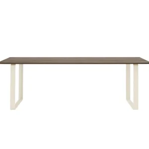 Muuto 70/70 bord, 225 x 90 cm, massiv rökt ek - sand