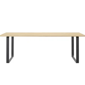 Muuto 70/70 bord, 225 x 90 cm, massiv ek - svart