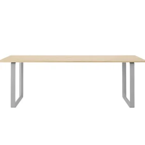 Muuto 70/70 bord, 225 x 90 cm, massiv ek - grått