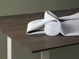 Muuto 70/70 bord, 170 x 85 cm, massiv rökt ek - sand