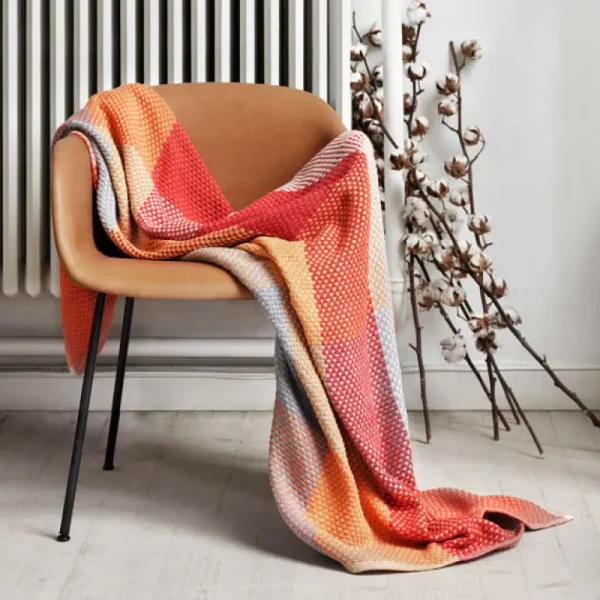Muuto Fiber fåtölj, rörram, ockra - svart