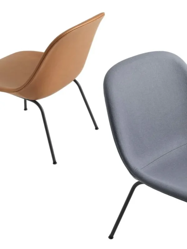 Muuto Fiber loungestol, rörram, Divina 154 - svart