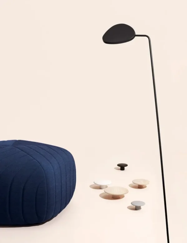 Muuto Leaf golvlampa, svart
