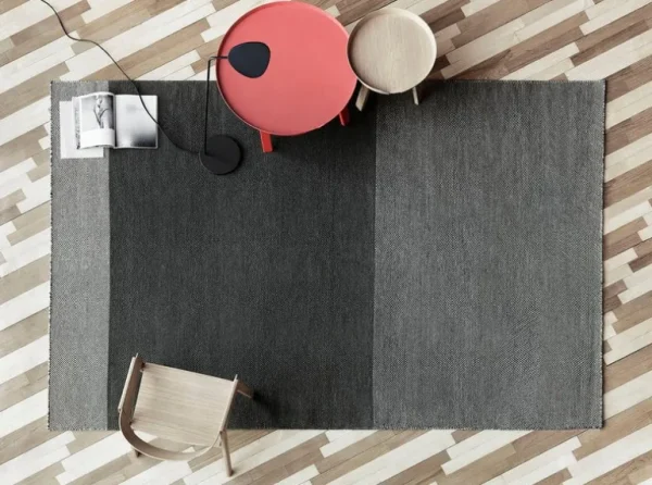 Muuto Leaf golvlampa, svart