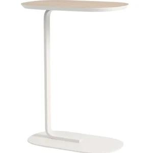 Muuto Relate sidobord 73,5 cm, ekfaner - naturvit